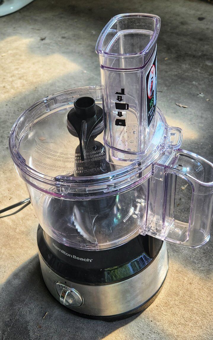Hamilton Beach Food Processor & Vegetable Chopper