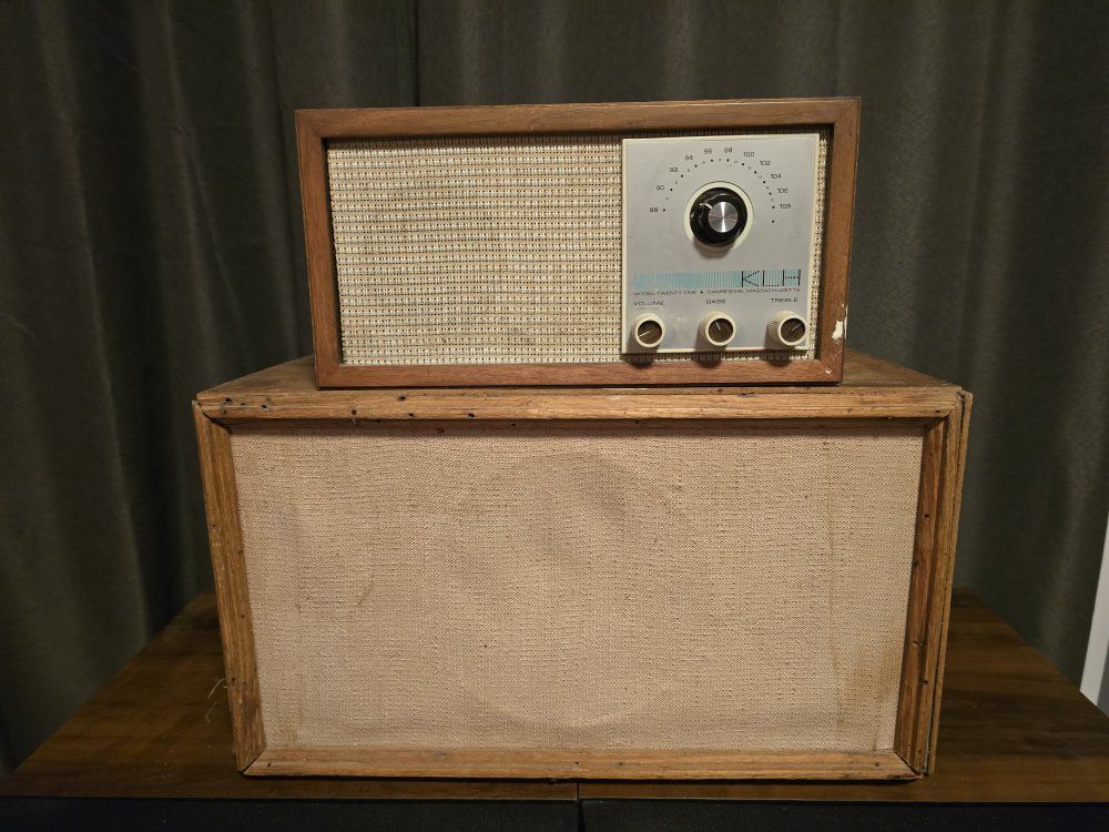 Vintage KLH Model Twenty-One FM Receiving System Radio