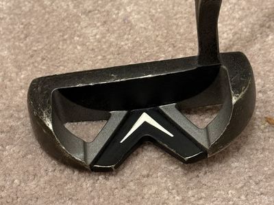 Black Velvet 440 left handed putter