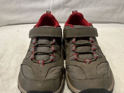 Merrell toddler size 13 beige/red trim, hiking shoes