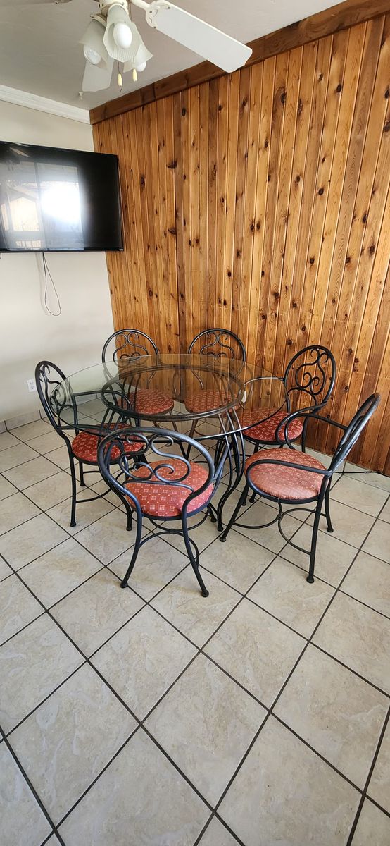 Glass Round Metal Frame Table For 6