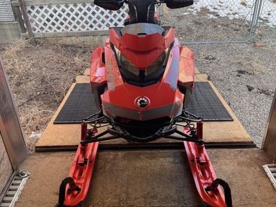 CLEAN 2019 Skidoo 850 summit X 165