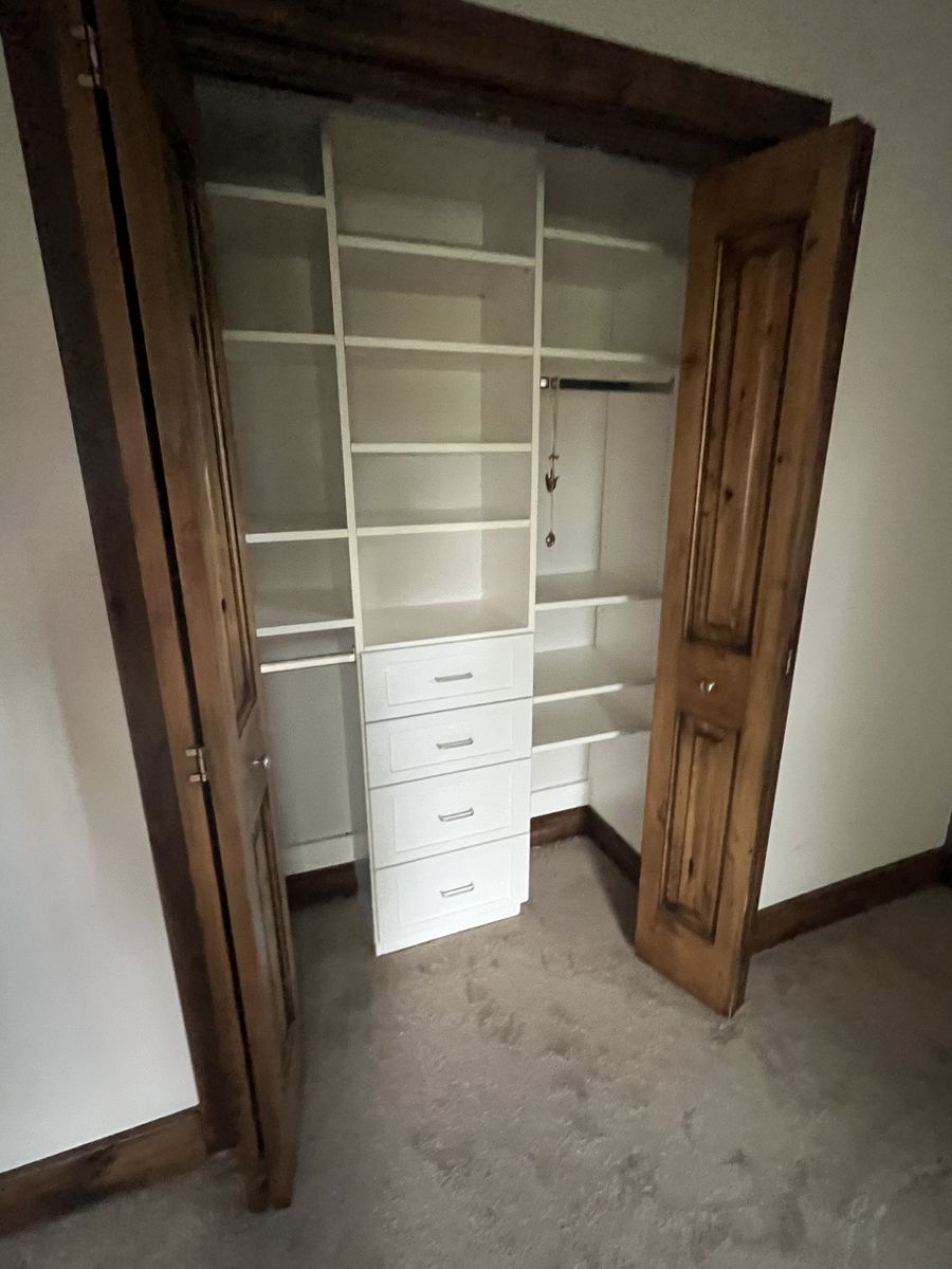 Main image 6