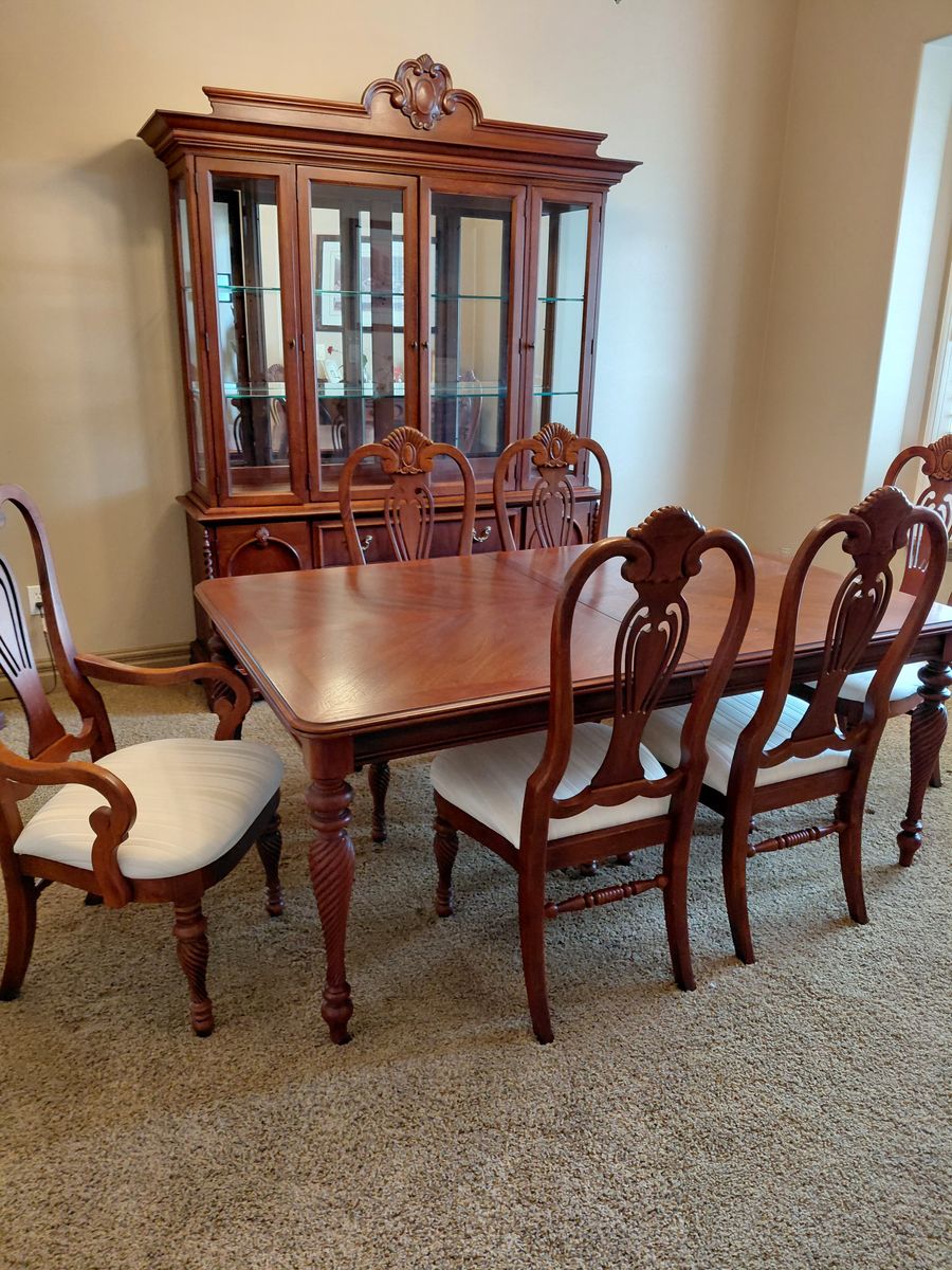 Dining room set
