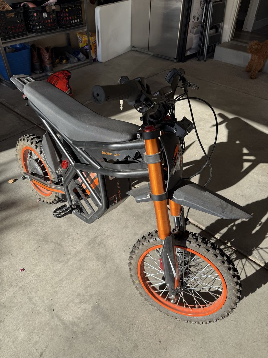 Electric Dirtbike GT54 Riding Times Like New