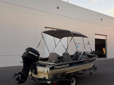 Tracker Pro Guide V-17 Boat with Mercury Outboard Motor
