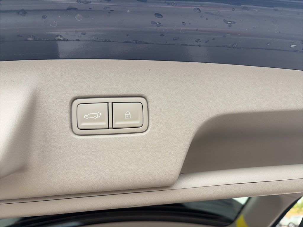 Main image 22