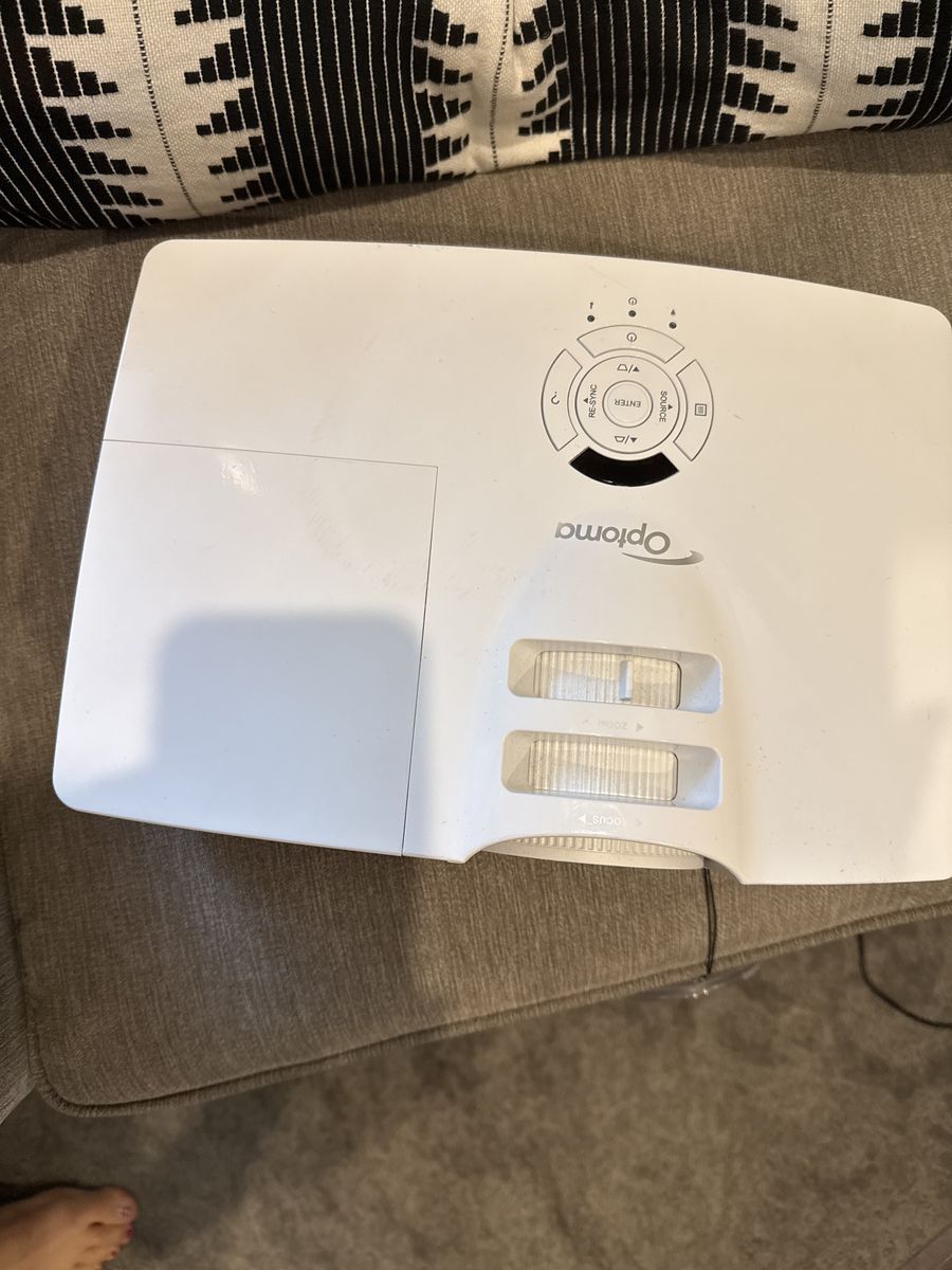 Optima 1080P projector