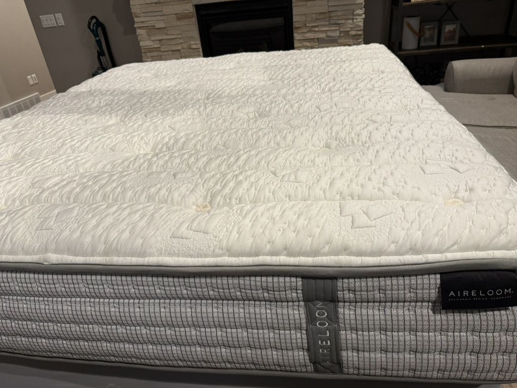 Flawless! King Aireloom Mattress! Only $800