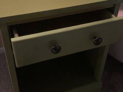 Green end table/nightstand