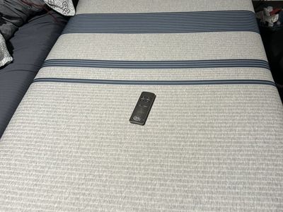 2 Twin XL Memory Foam Mattresses and Power Bases