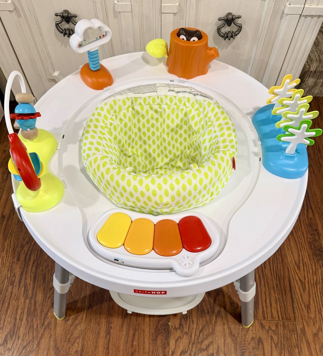 Skip hop Baby Activity Center and Skip hop Bouncer PLEASE READ DESCRIPTIONS!!!
