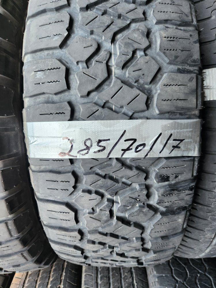 285/70r17 kenda klever at
