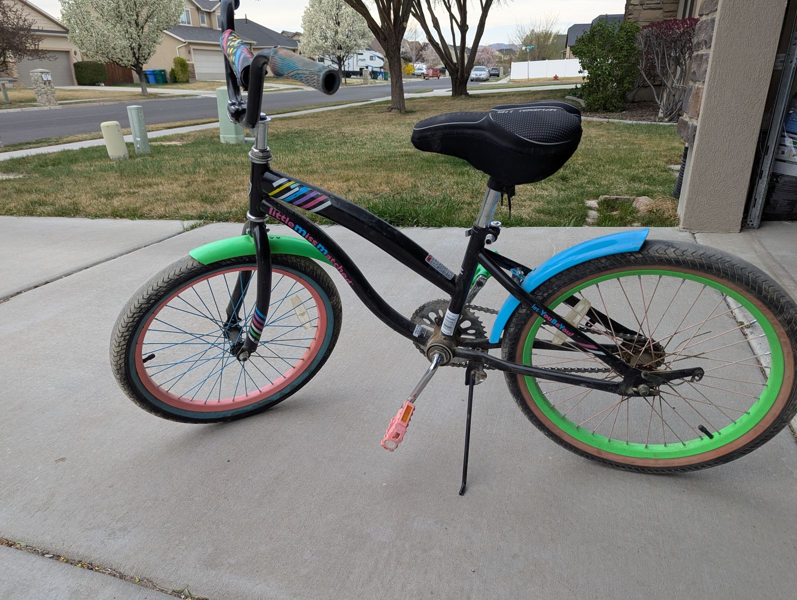 Free girls bike 20"