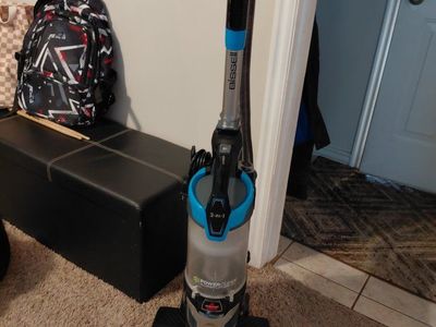 Bissell PowerClean Lift-Off Upright Vacuum - Black and Blue