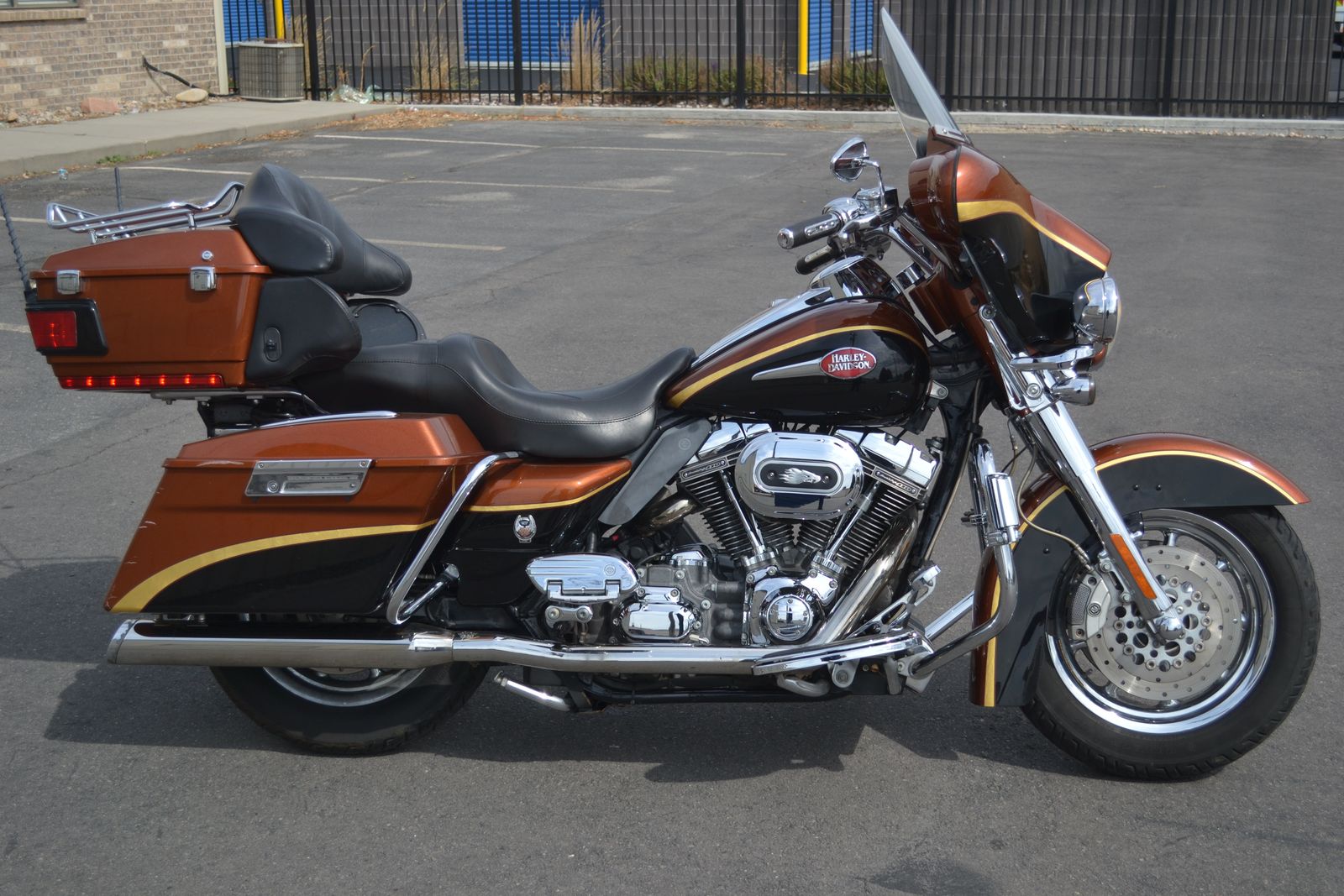 2008 Harley Davidson CVO Ultra Limited Anniversary Edition - Touring Cruiser