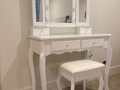 New White Vanity makeup table with stool