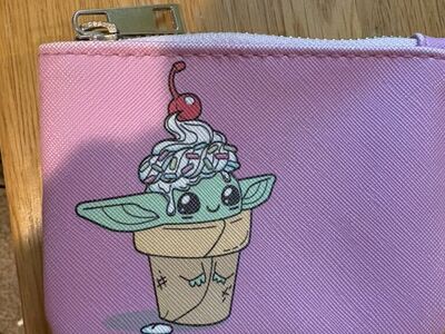Ice cream, baby Yoda lounge fly coin purse