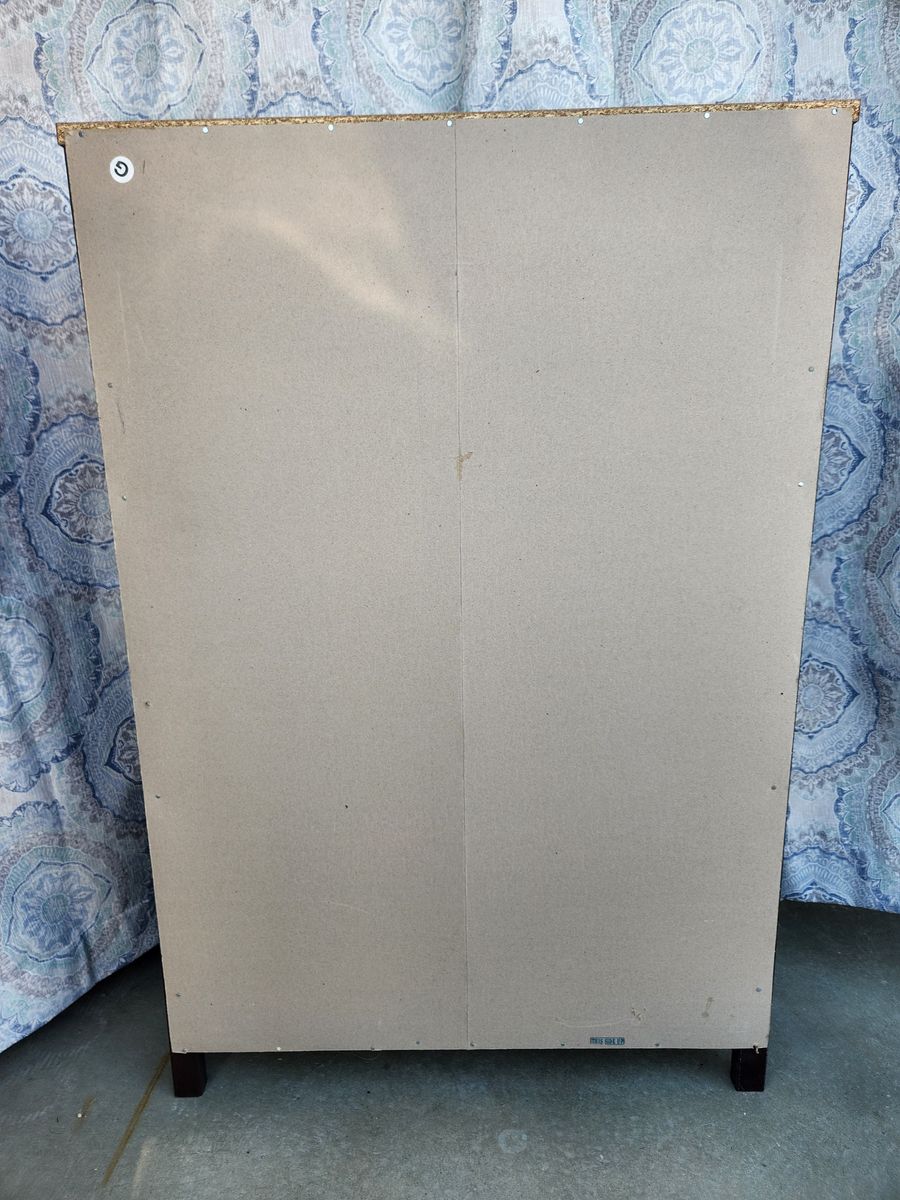 Main image 3