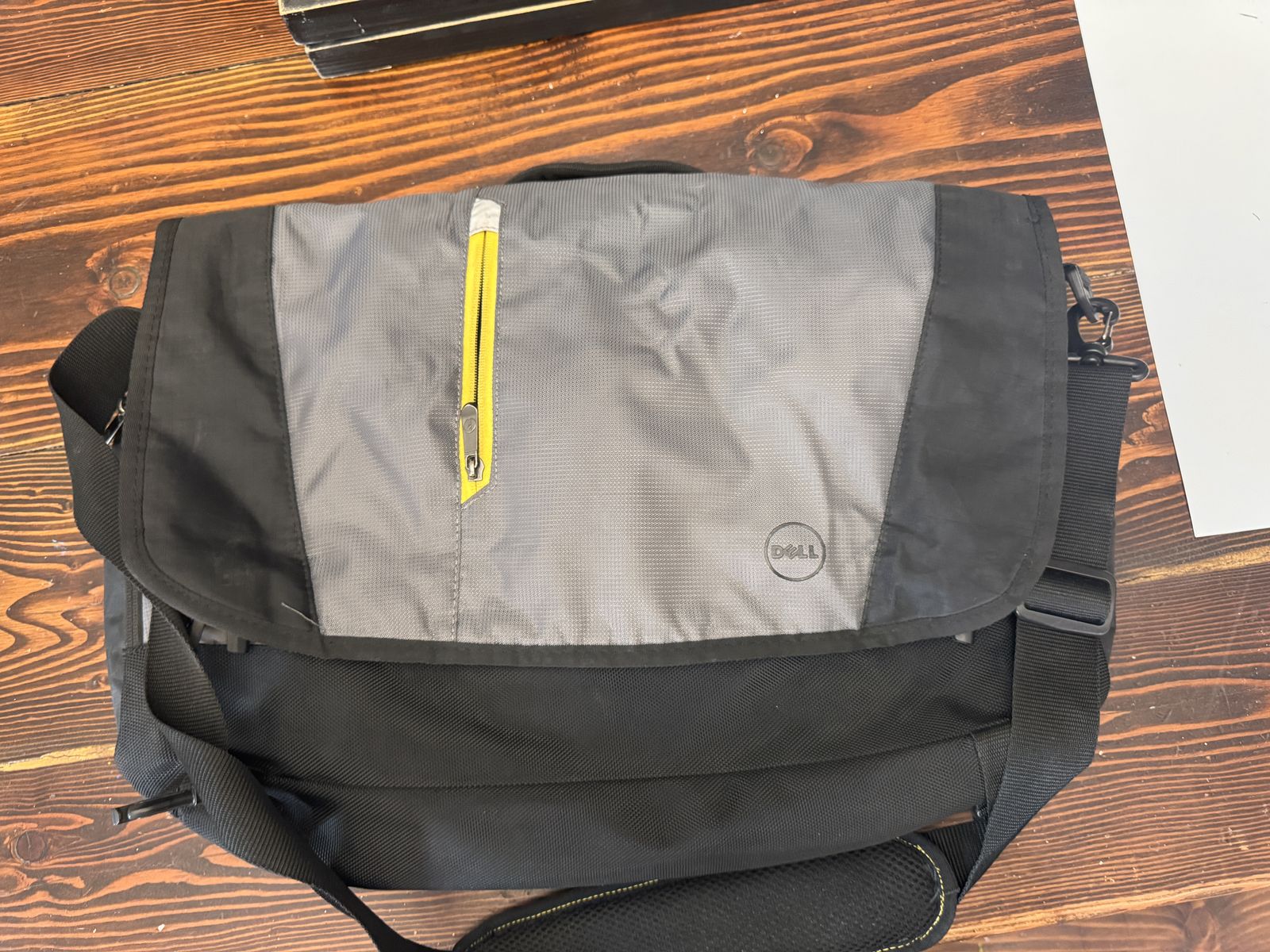 2x Laptop bags