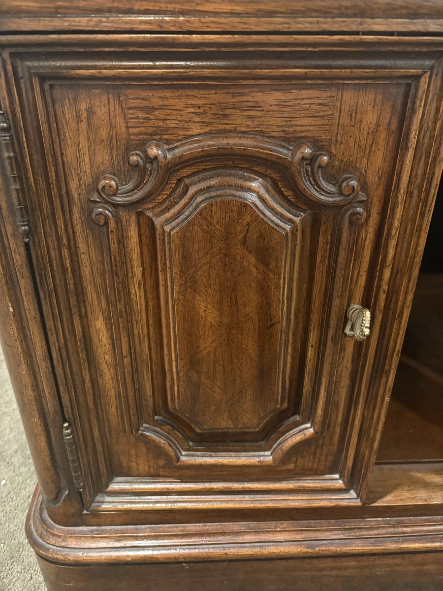 Main image 4