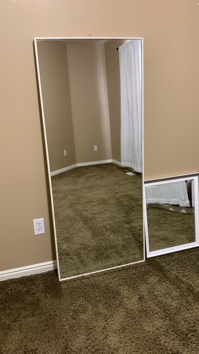 Mirror set