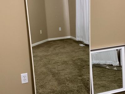 Mirror set