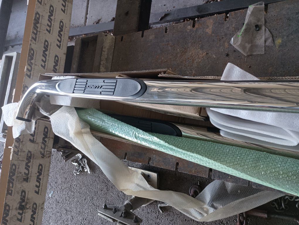 Ford f-150 nerf step bars