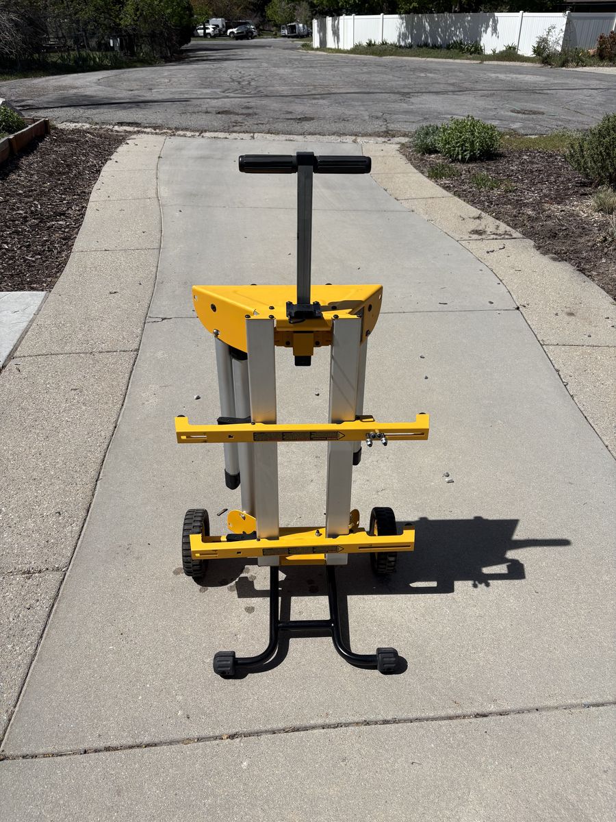 DeWalt Portable Table Saw Stand