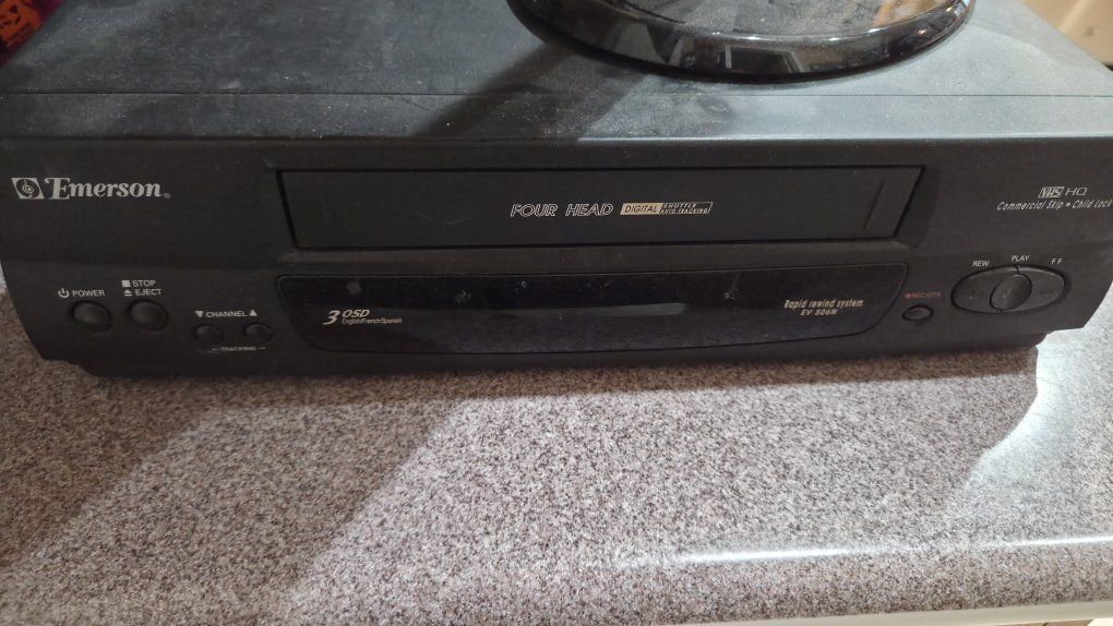 Emerson VCR and 32 inch LCD 1080p TV TV