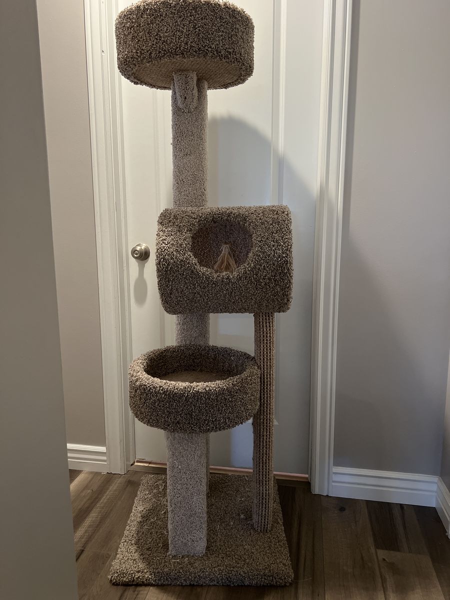 Cat tree