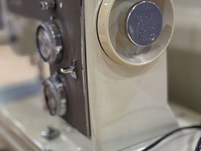 Vintage Sears Kenmore Sewing Machine 1972