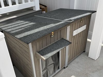 Brand New Large Indoor/Outdoor Dog House