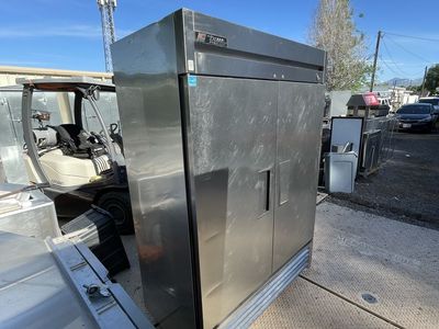 2 door True freezer