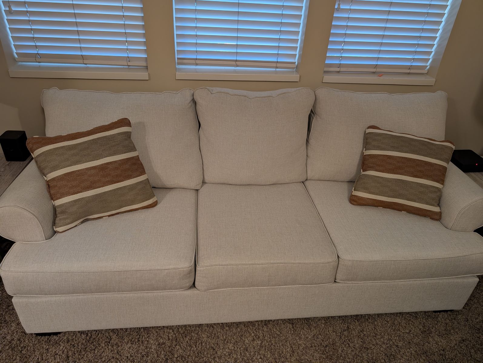 Living room set like new