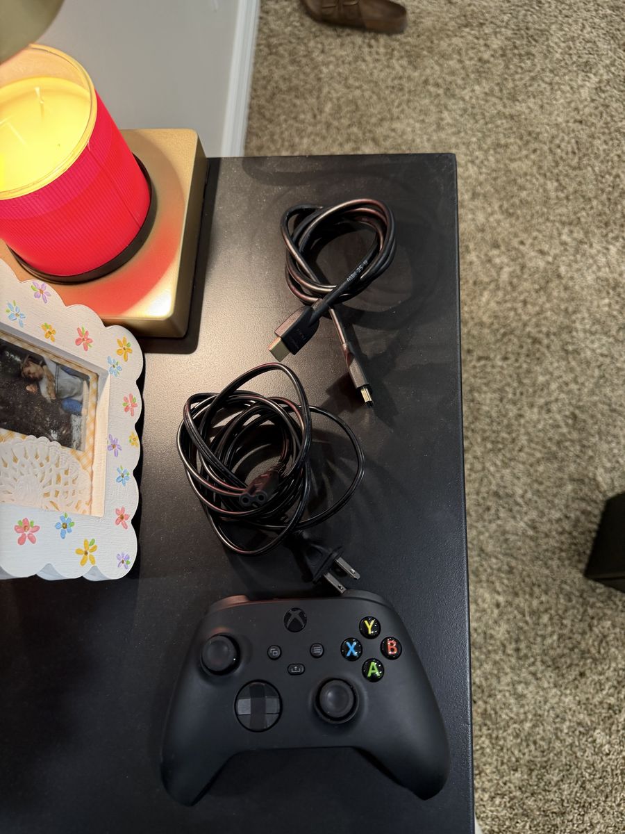 Main image 3
