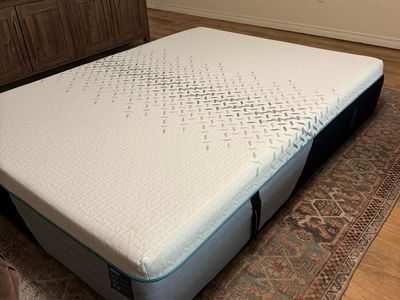 Nectar Premier Hybrid, Queen Size Mattress, Like New, Excellent Condition