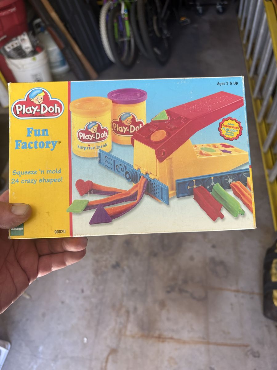 Playdoh fun factory