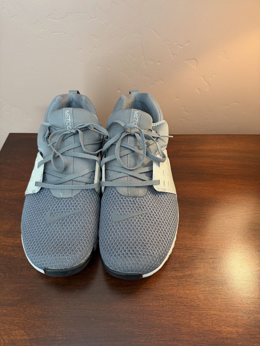 Nike Free Metcon Gray/White Training Shoes - Men's Size 12