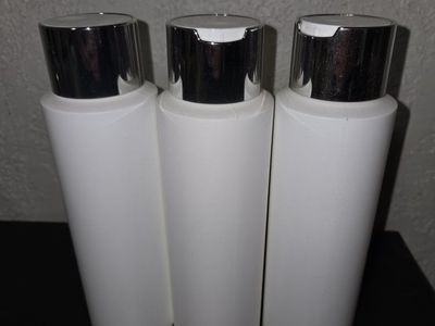 17 16oz/ 500ml Unbranded White Plastic Dispenser Bottles with Silver Cap 7.5" Tall