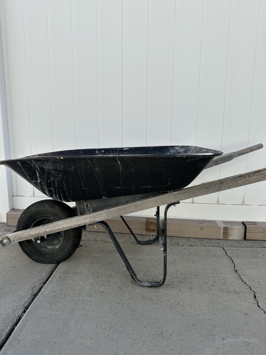 Steel Push Wheelbarrow