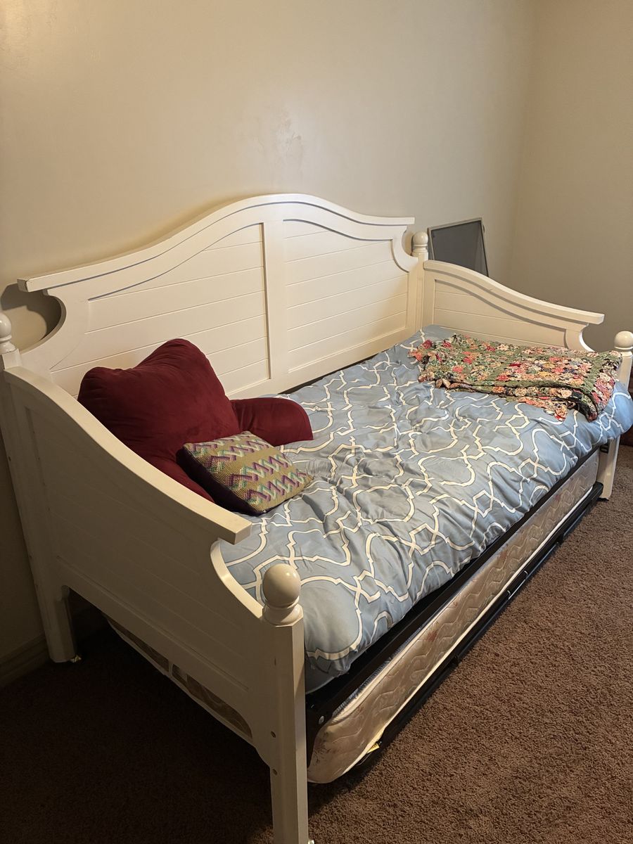 Main image 5