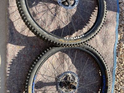 Reynolds Blacklabel Carbon Superboost Wheels