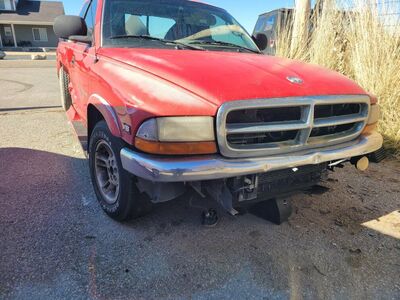 parting Out v8 4.7 Dodge Dakota Wrecked 2wd