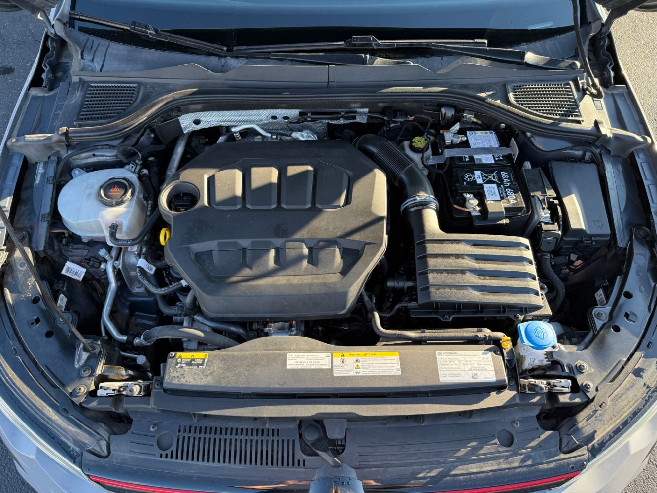 Main image 3