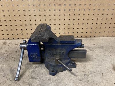 Wilton 4 1/2 inch vise