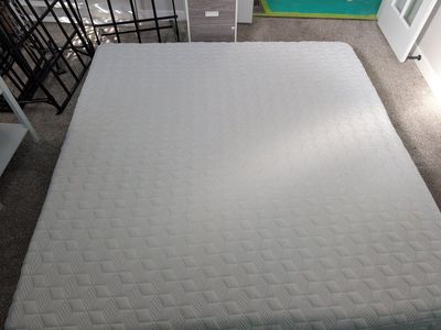 Original Purple King Mattress + Bed Frame – Clean