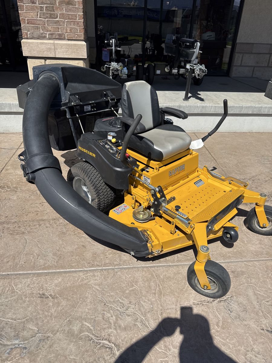 Hustler lawnmower 54” deck, Kawasaki FR691 engine, with bag kit