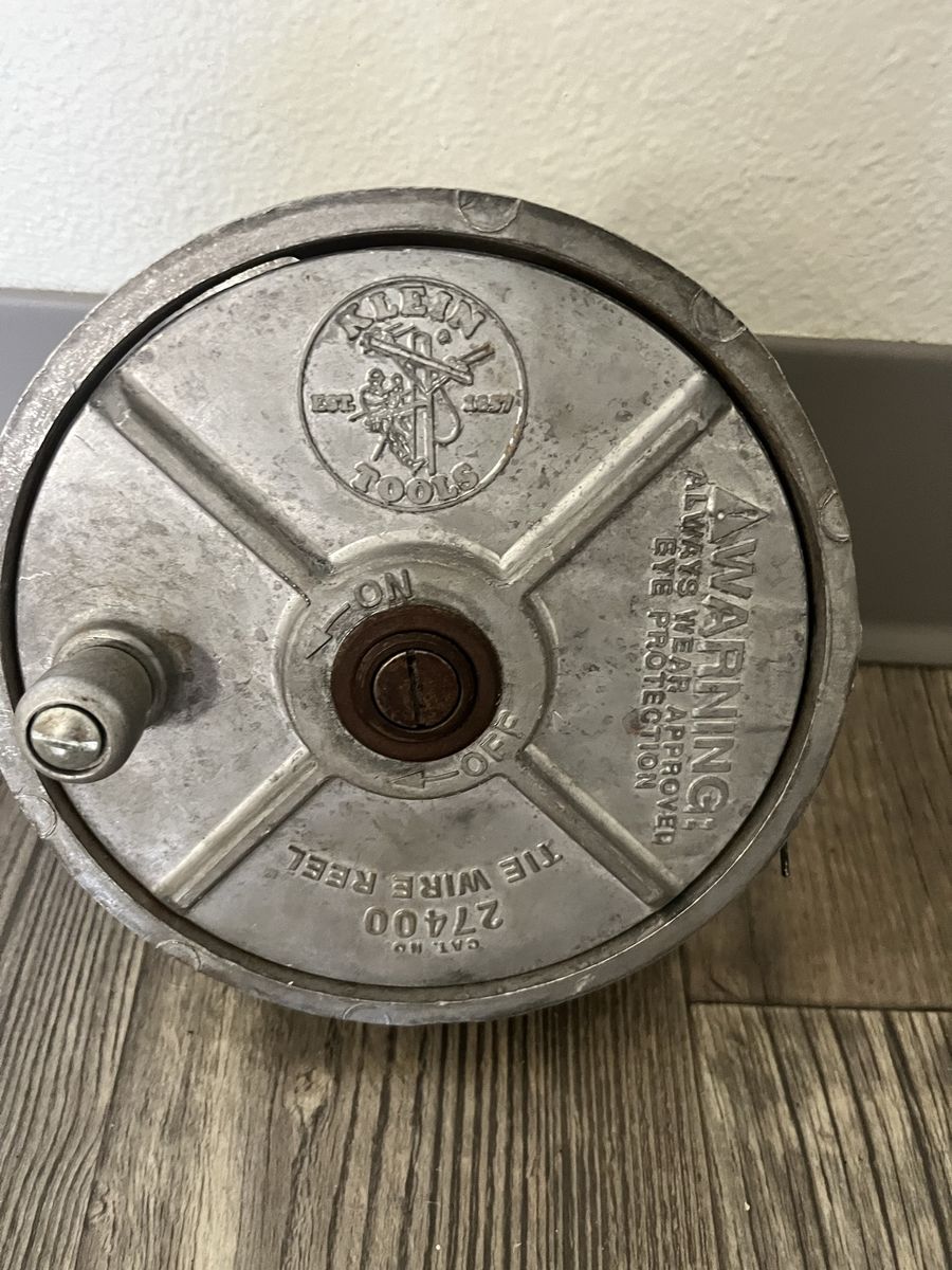 Klein Tools 27400 Aluminum Tie Wire Reel
