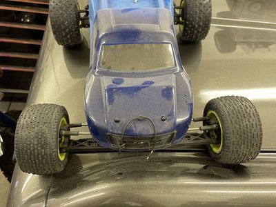 Team associated rc10 t6.1 team kit w/ upgrades used obo